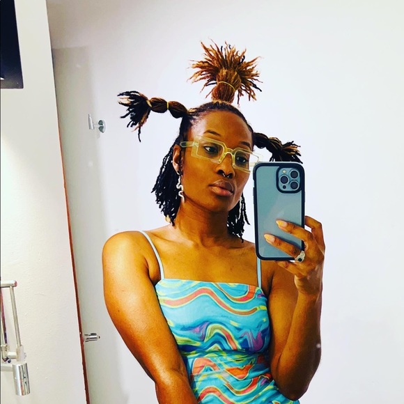 🎉Transparency Is Green🎉 - Picture 2 of 3